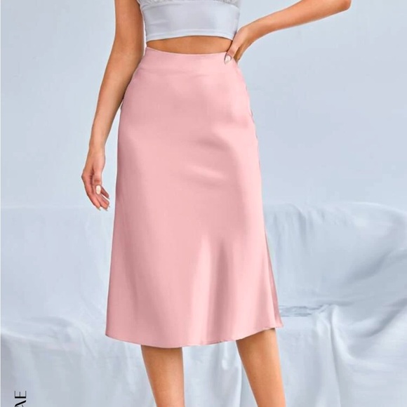 Side Zipper Solid Color Satin Midi Skirt - Picture 5 of 6